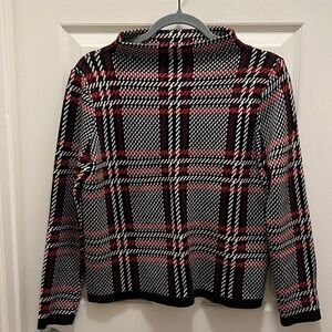 Neiman Marcus funnel neck pullover. Size Small. EUC.